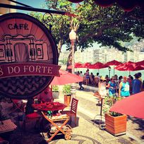 Alistate-Desayuno en Café 18 do Forte